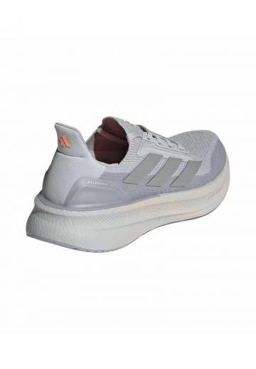 Беговые кроссовки