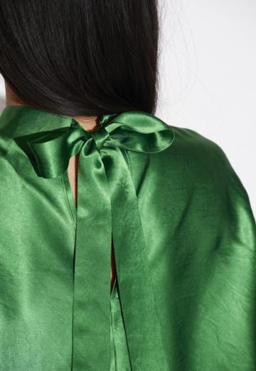 Атласная блузка