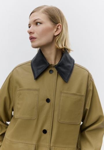 Пальто из искусственной кожи