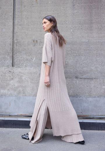 Вязаное платье