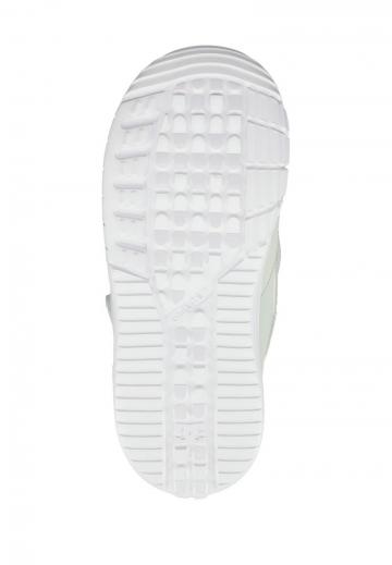 Спортивные сапоги