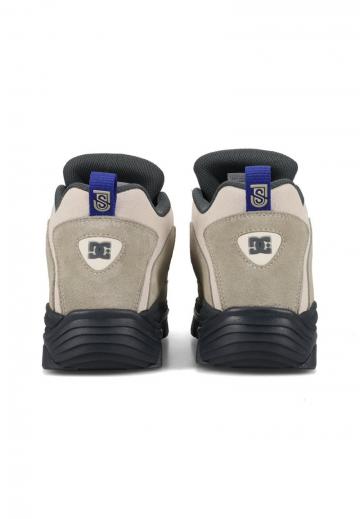 Тренировочные кроссовки