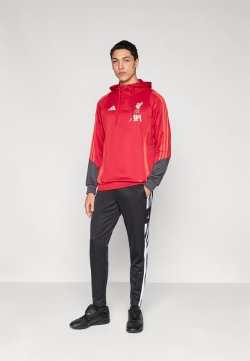 Спортивная кофта