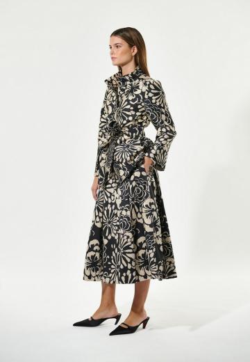 Короткое пальто