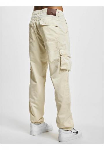 Брюки с накладными карманами