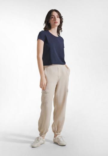 Брюки с накладными карманами