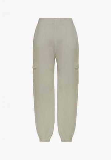 Брюки с накладными карманами