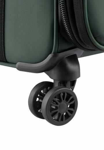 Чемодан на колесах