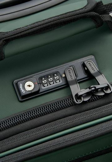 Чемодан на колесах