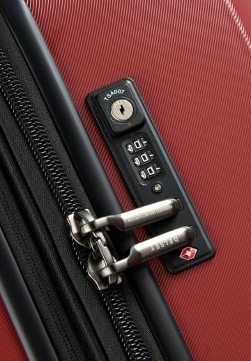 Чемодан на колесах