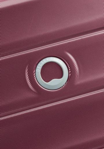 Чемодан на колесах