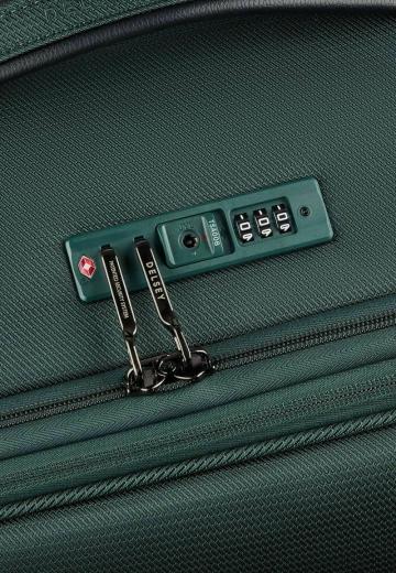 Чемодан на колесах