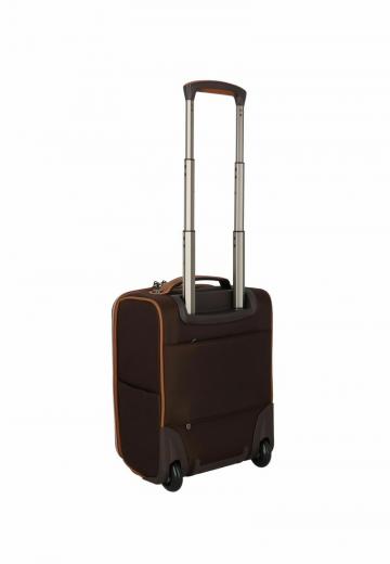 Чемодан на колесах