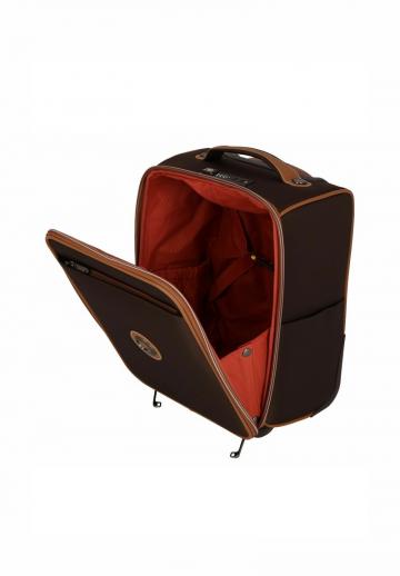 Чемодан на колесах