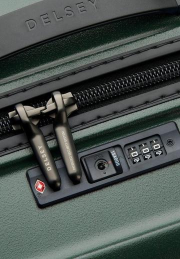 Чемодан на колесах