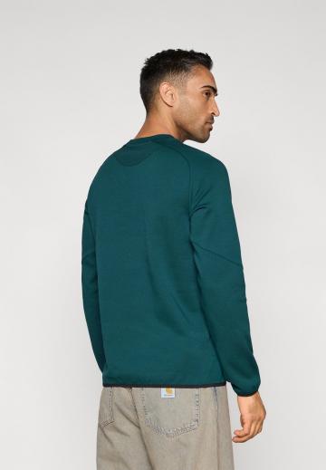 Спортивная кофта