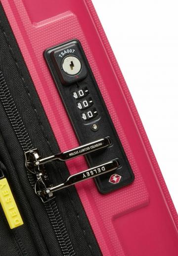 Чемодан на колесах