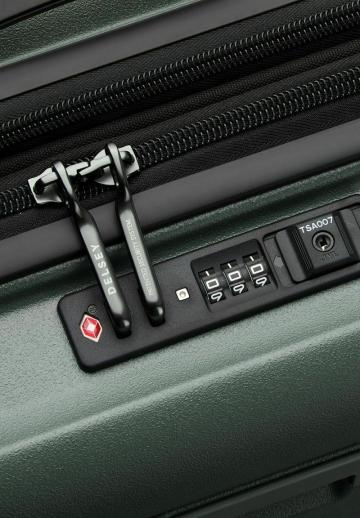 Чемодан на колесах