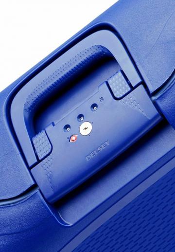 Чемодан на колесах