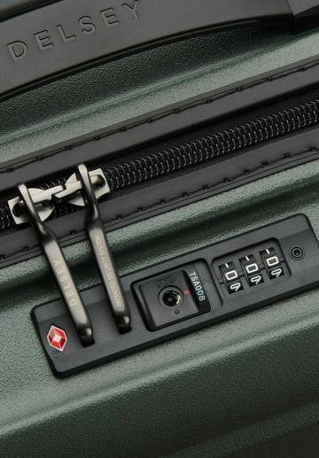 Чемодан на колесах