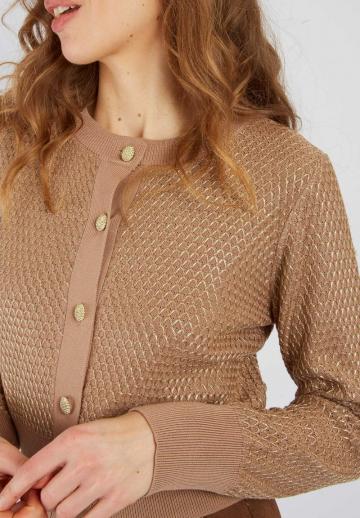 Вязаный жилет