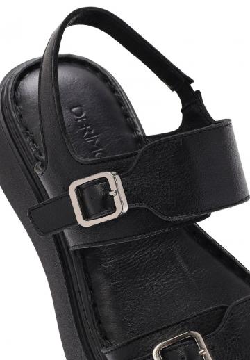 Босоножки на танкетке