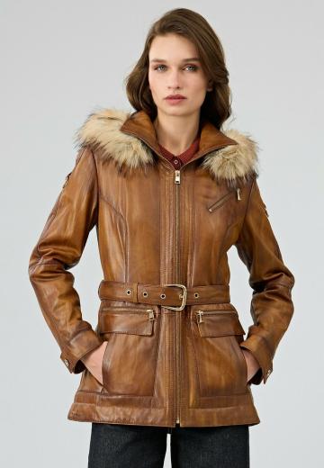 Пальто из искусственной кожи