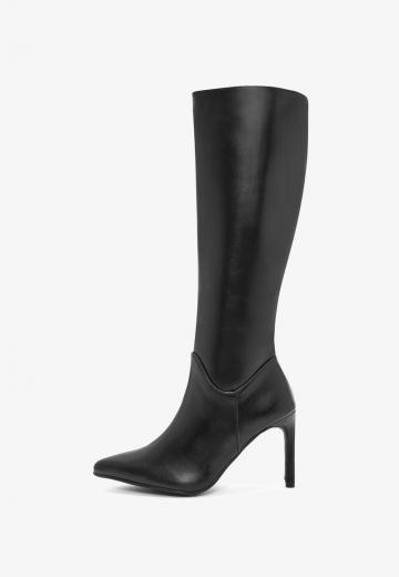 Высокие сапоги