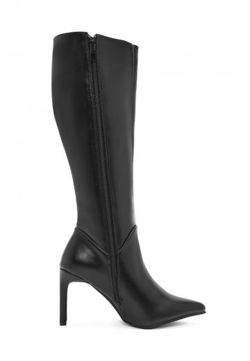 Высокие сапоги