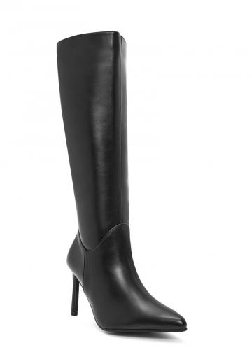 Высокие сапоги