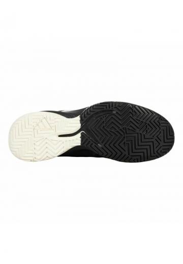 Теннисные кроссовки