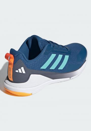 Тренировочные кроссовки