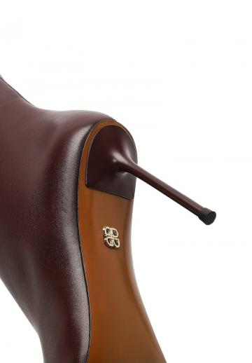 Высокие сапоги