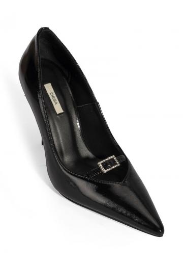 Туфли на высоком каблуке