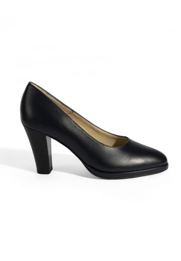 Туфли с высоким носом