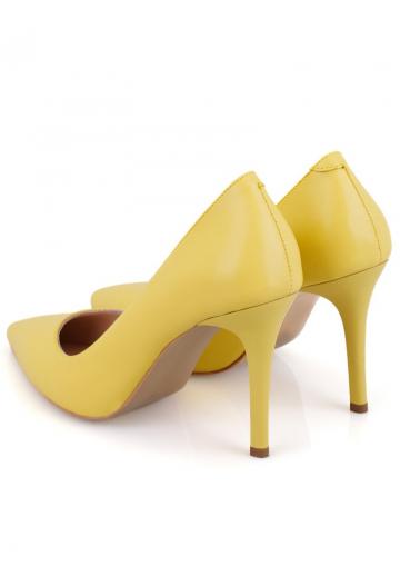 Туфли на высоком каблуке