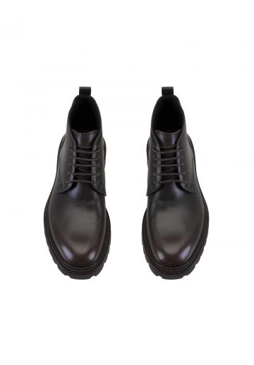 Ботинки на шнуровке