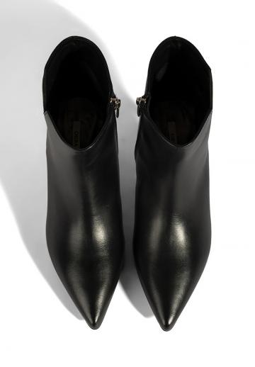 Полусапожки на высоком каблуке