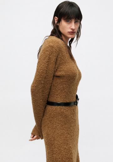 Вязаное платье