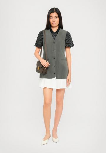 Короткое платье