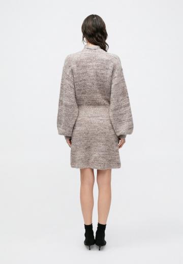 Вязаное платье