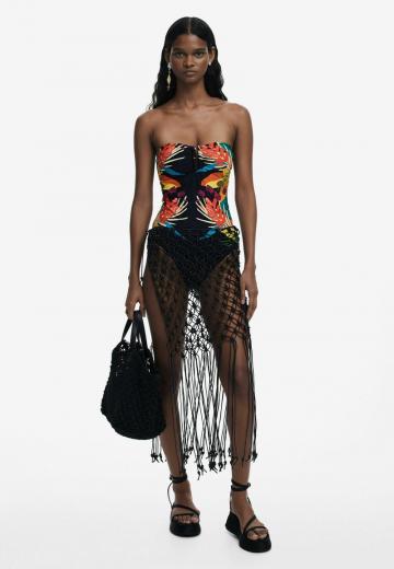 Слитный купальник