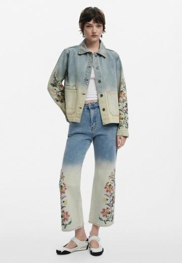 Короткие джинсы