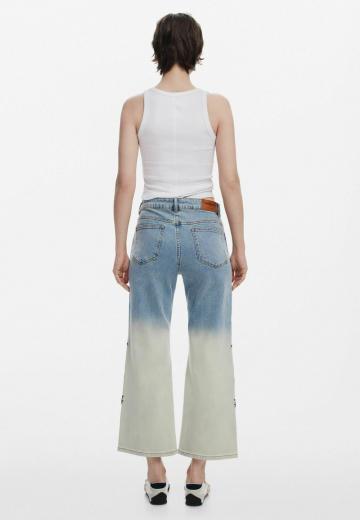 Короткие джинсы