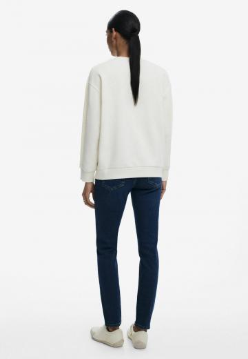 Узкие джинсы