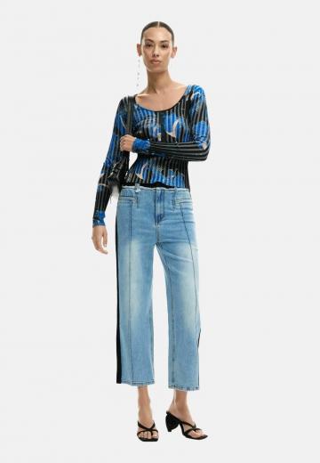 Короткие джинсы