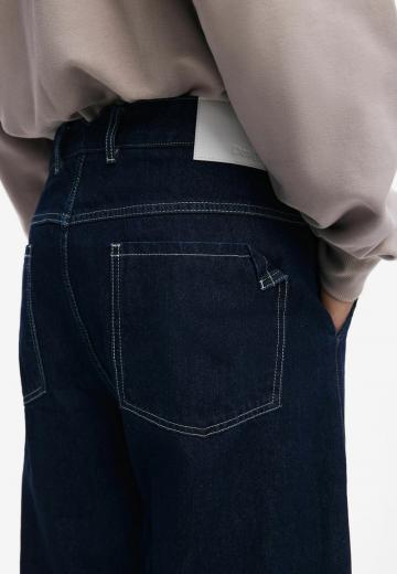 Прямые джинсы