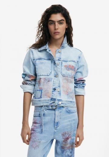 Джинсовая куртка
