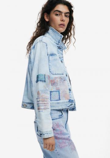 Джинсовая куртка