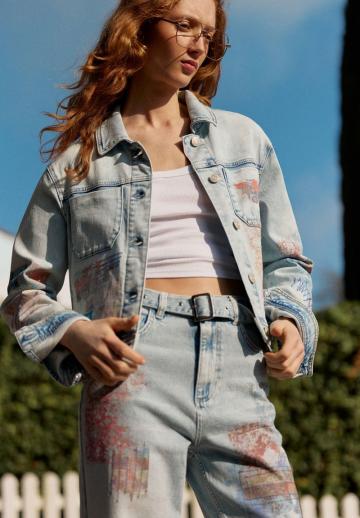 Джинсовая куртка